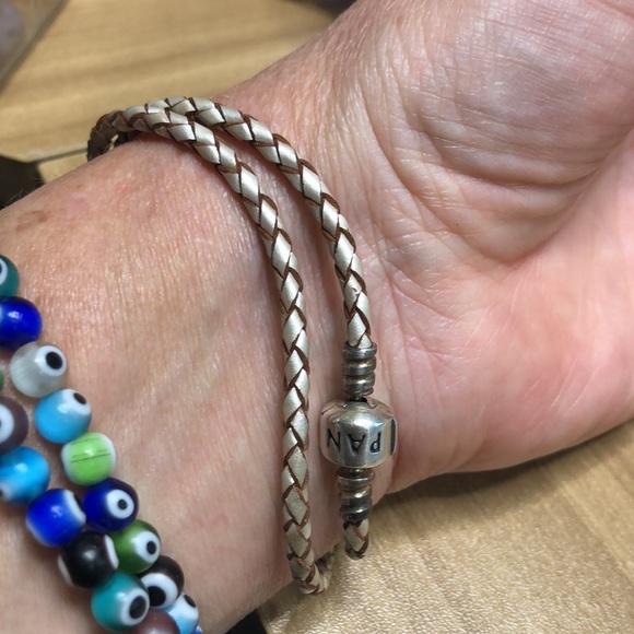 Pandora double leather bracelet - Picture 4 of 10